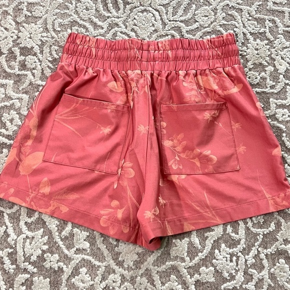 Spiritual Gangster Baja Floral 3” Shorts - Picture 12 of 15